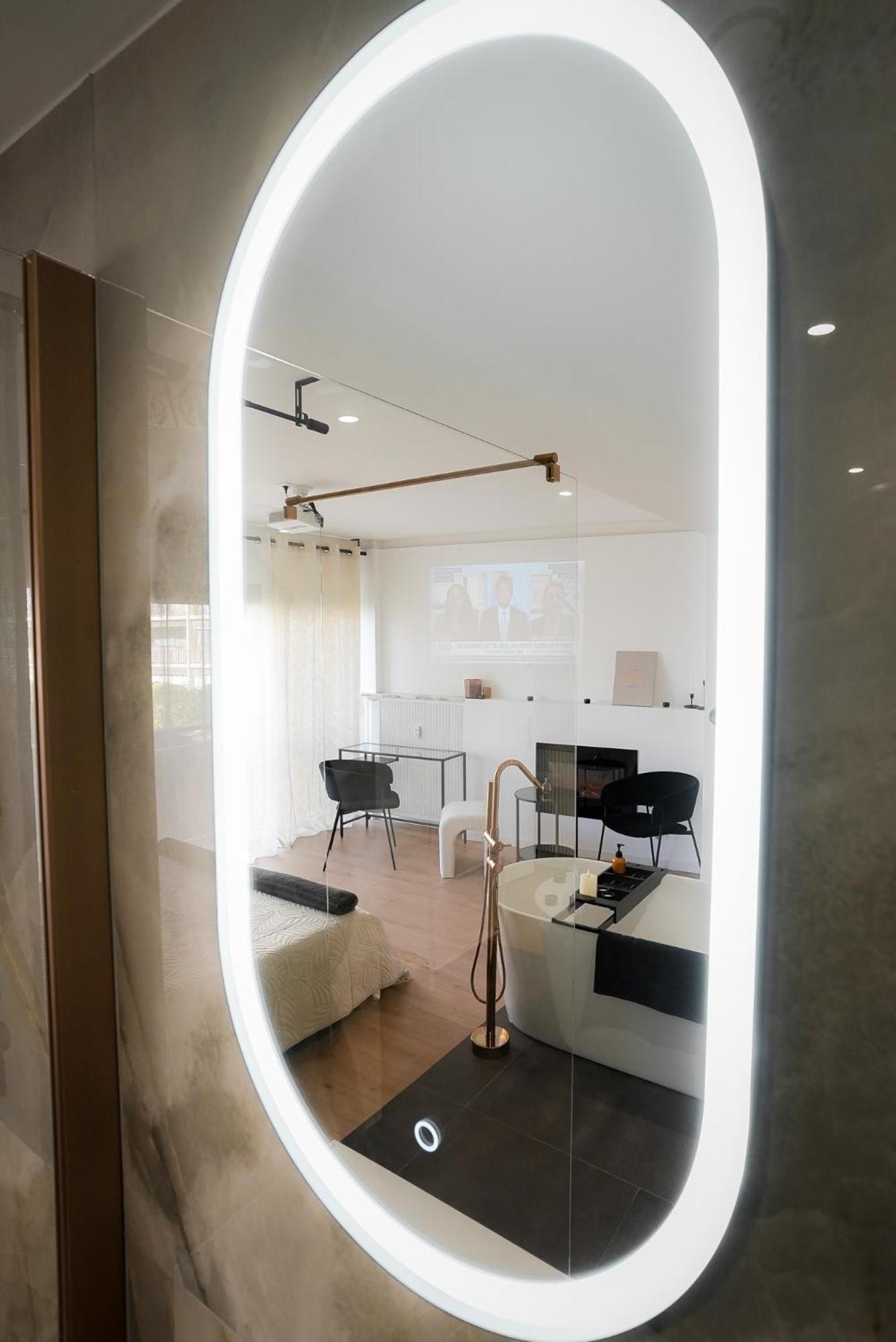 Studio Lux Cannes Luaran gambar